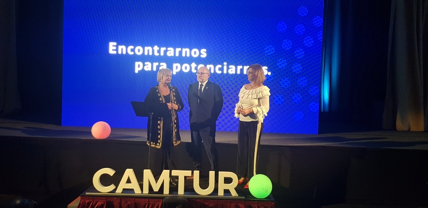 Kechichian durante su discurso en el encuentro con la CAMTUR