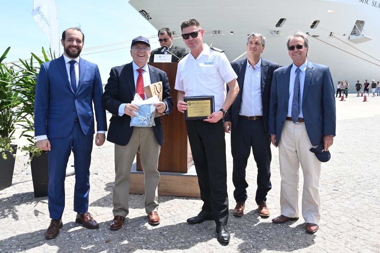 Lanzamiento de la temporada de cruceros 2022 – 2023 con cuatro buques en el Puerto de Montevideo