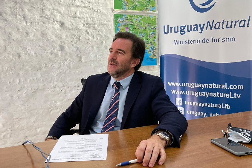 Ministro de Turismo, Germán Cardoso, reunido vía zoom con la Cámara de Comercio Paraguayo - Uruguaya