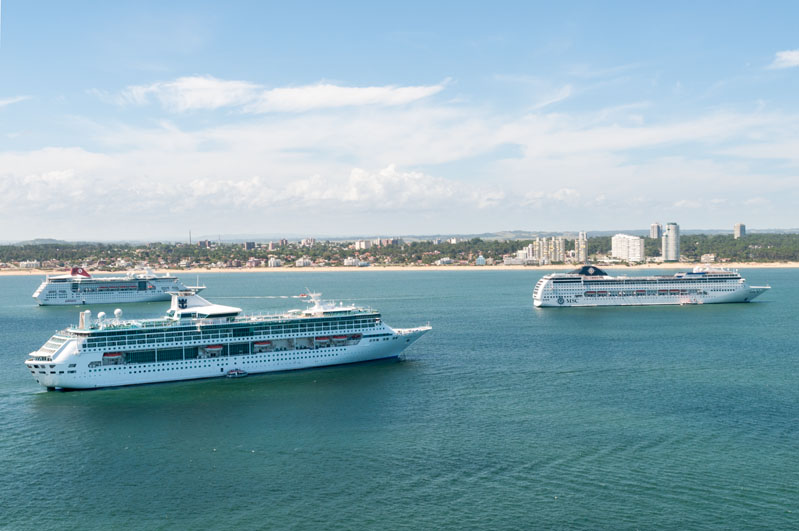 Crucero en la bahía de Punta del Este