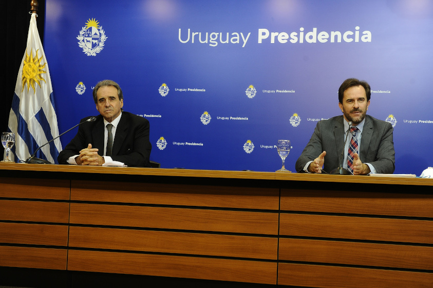 SubSecretario Monzeglio y Ministro Cardoso - Fotografía: Presidencia