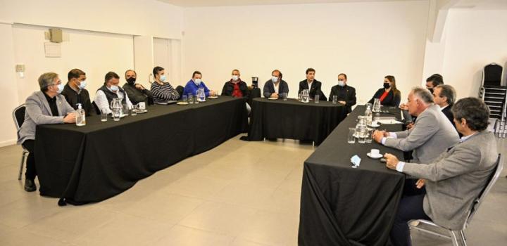 Autoridades del Mintur reunidas con la Cámara Empresarial de Maldonado