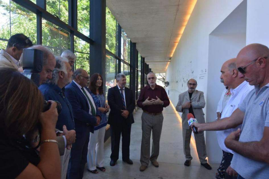 Autoridades del Ministerio de Turismo, la Intendencia de Colonia y la OPP durante la inauguración