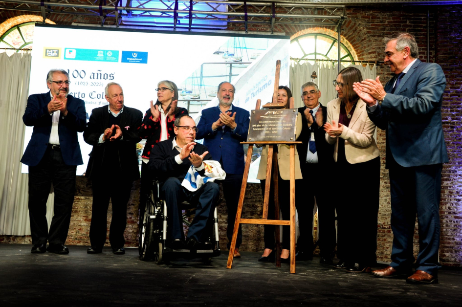 El puerto de Colonia celebra sus 100 años y se prepara para recibir a los turistas  El puerto de Colonia celebra sus 100 años y se prepara para recibir a los turistas