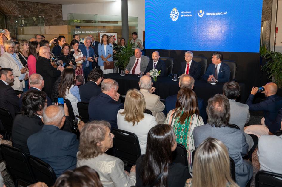Asunción del nuevo ministro de Turismo, Eduardo Sanguinetti Asunción del nuevo ministro de Turismo, Eduardo Sanguinetti