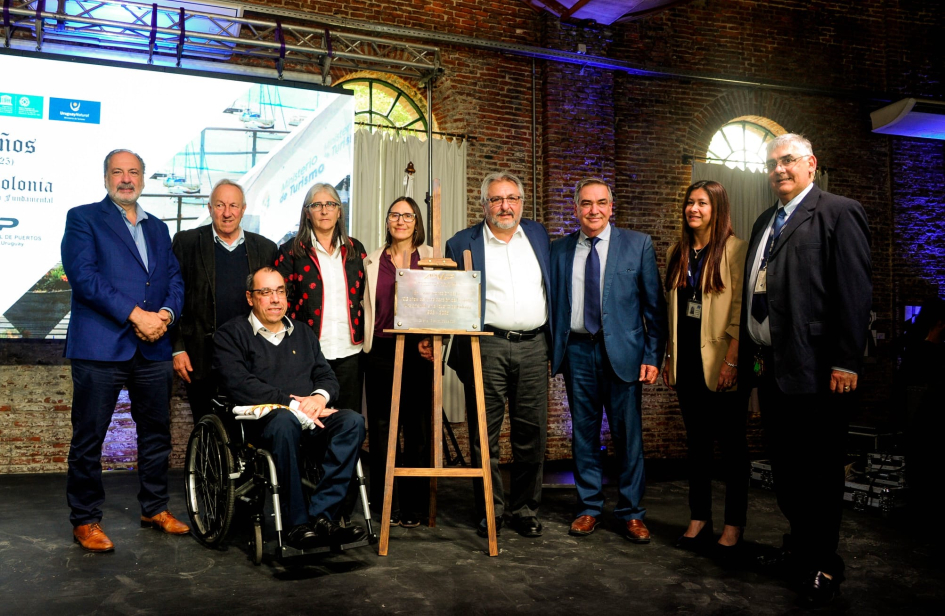 El puerto de Colonia celebra sus 100 años y se prepara para recibir a los turistas  El puerto de Colonia celebra sus 100 años y se prepara para recibir a los turistas
