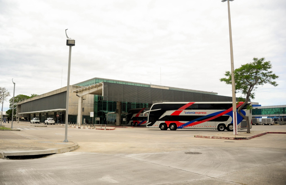 El puerto de Colonia celebra sus 100 años y se prepara para recibir a los turistas  El puerto de Colonia celebra sus 100 años y se prepara para recibir a los turistas