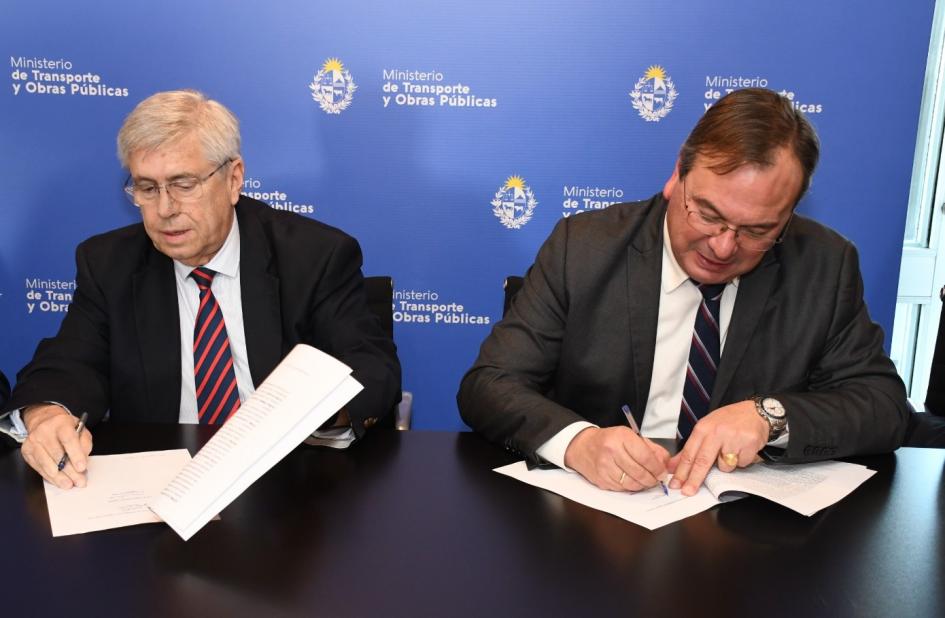 Firma acuerdo específico entre el Ministerio de Transporte y Obras Públicas y Ministerio de Turismo. Firma acuerdo específico entre el Ministerio de Transporte y Obras Públicas y Ministerio de Turismo.
