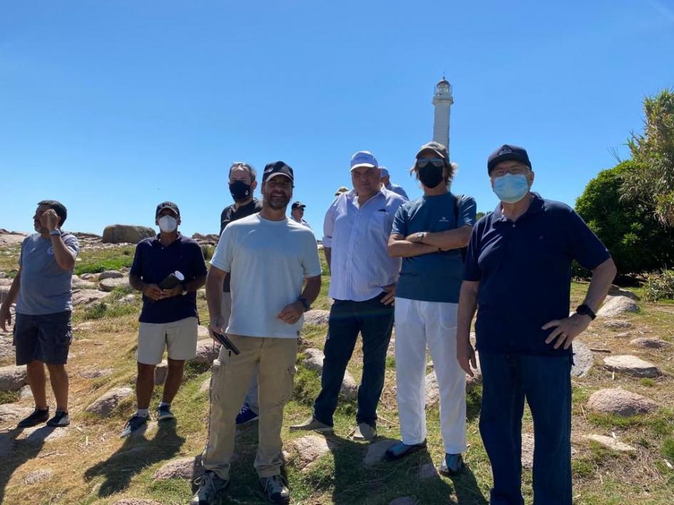 Autoridades recorrieron la Isla de Lobos Autoridades recorrieron la Isla de Lobos