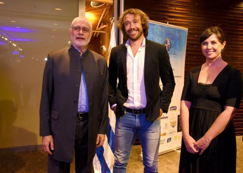 Benjamín Liberoff, Diego Lugano, Melissa Rosano Benjamín Liberoff, Diego Lugano, Melissa Rosano dialogando durante el evento