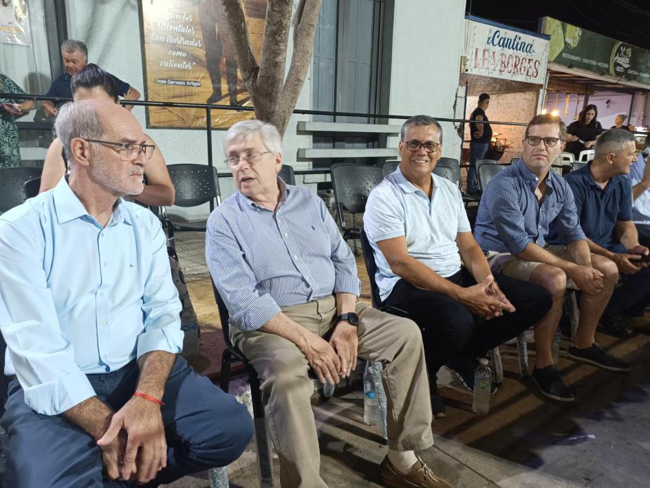Alcalde Walter Cresseri junto al Ministro Tabaré Viera y el Diputado Marne Osorio