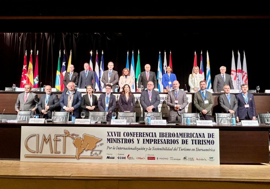 Ministro T. Viera, en XXVII Conferencia Iberoamericana de Ministros y Empresarios de Turismo (CIMET) Ministro T. Viera, en XXVII Conferencia Iberoamericana de Ministros y Empresarios de Turismo (CIMET)