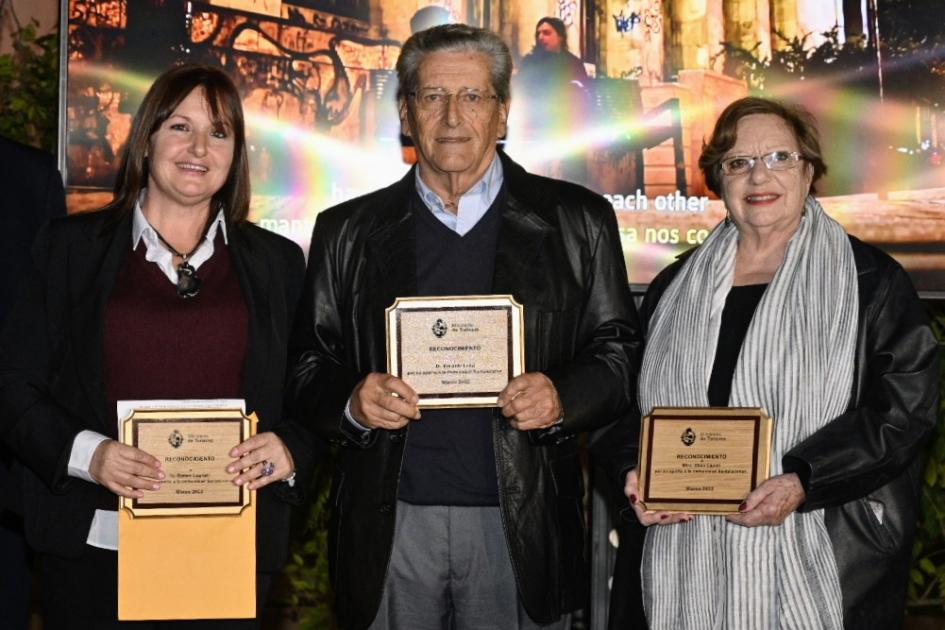 Gilda Caputi, Ramón Legnani y Eduardo Lenzi, ciudadanos de Santa Lucía homenajeados por su aporte a la comunidad Ciudadanos de Santa Lucía homenajeados por su aporte a la comunidad