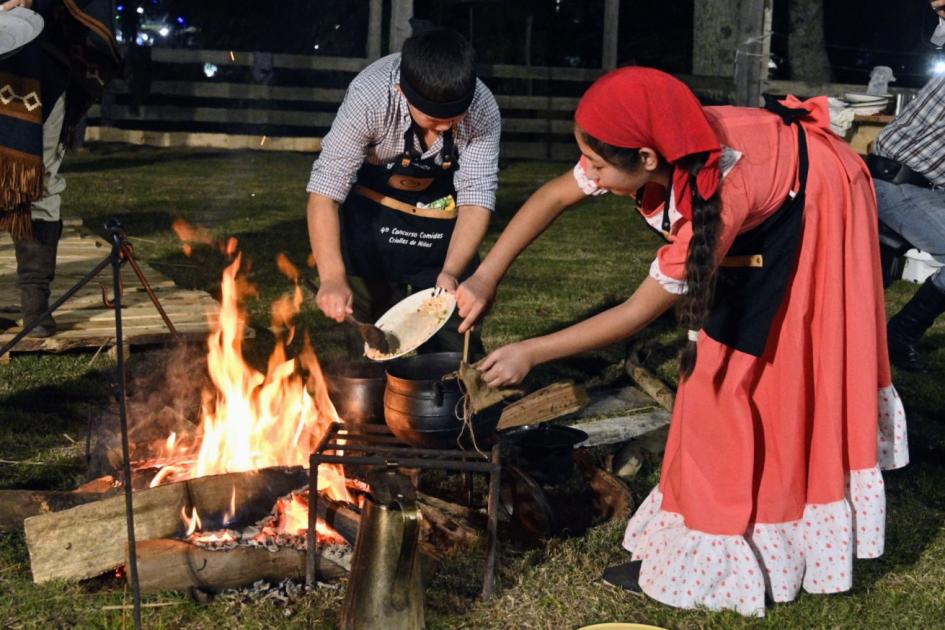 4º Concurso de Gastronomía con niños, en Fiesta de la Patria Gaucha, Tacuarembó