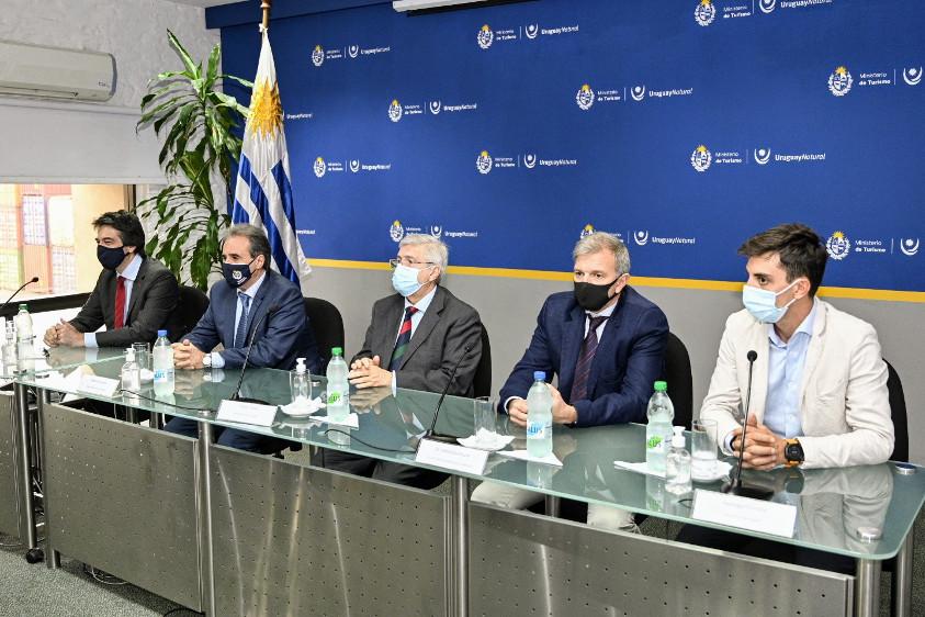 Conferencia de Prensa de Santiago Urrutia en Ministerio de Turismo Conferencia de Prensa de Santiago Urrutia en Ministerio de Turismo