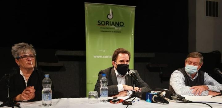 Conferencia de prensa del Ministro Germán Cardoso y autoridades departamentales de Soriano