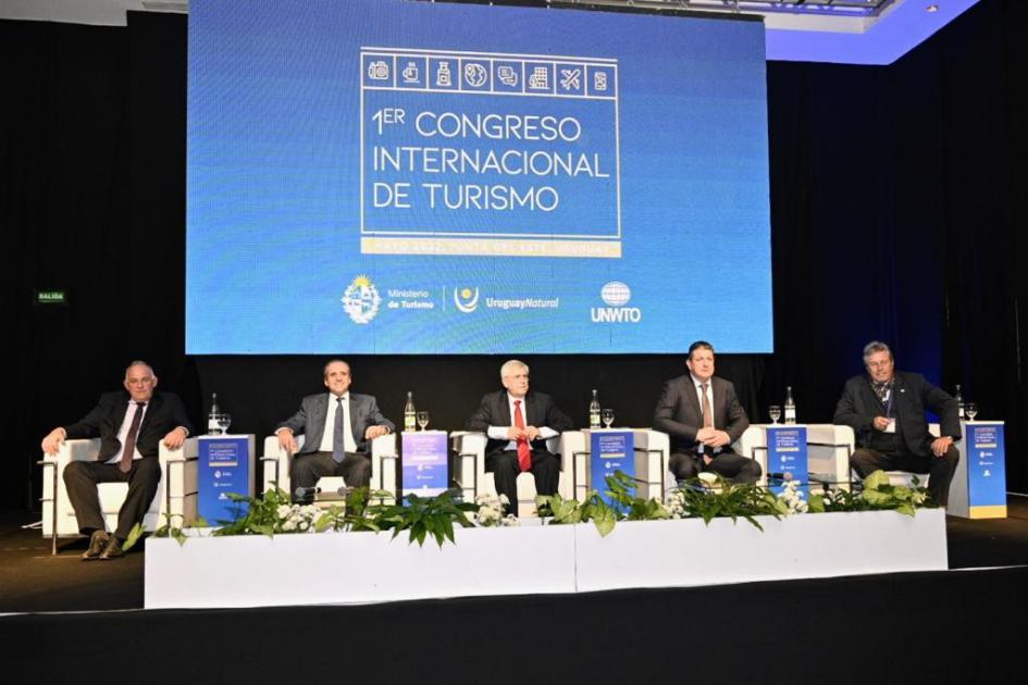 Apertura del 1º Congreso Internacional de Turismo, en Hotel Enjoy de Punta del Este