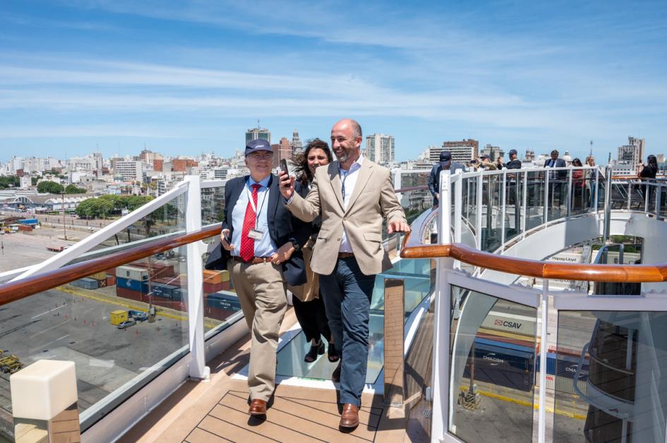 El MSC Seaview es el crucero de mayor capacidad que haya atracado en Uruguay