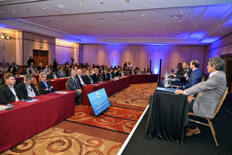 X Encuentro Regional de Cruceros y Turismo Fluvial X Encuentro Regional de Cruceros y Turismo Fluvial