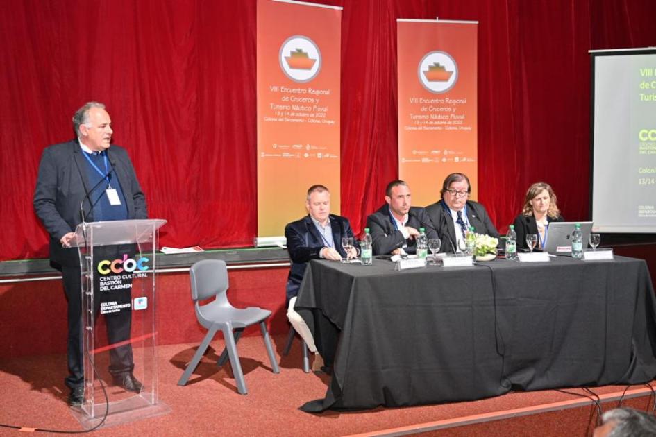 VIII Encuentro Regional de Cruceros y Turismo Náutico VIII Encuentro Regional de Cruceros y Turismo Náutico