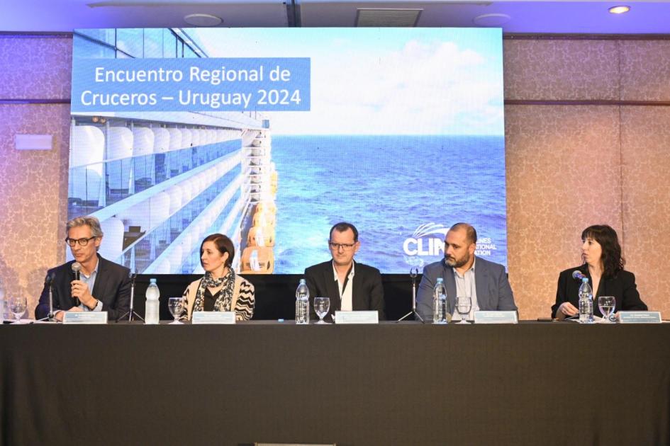 X Encuentro Regional de Cruceros y Turismo Fluvial X Encuentro Regional de Cruceros y Turismo Fluvial