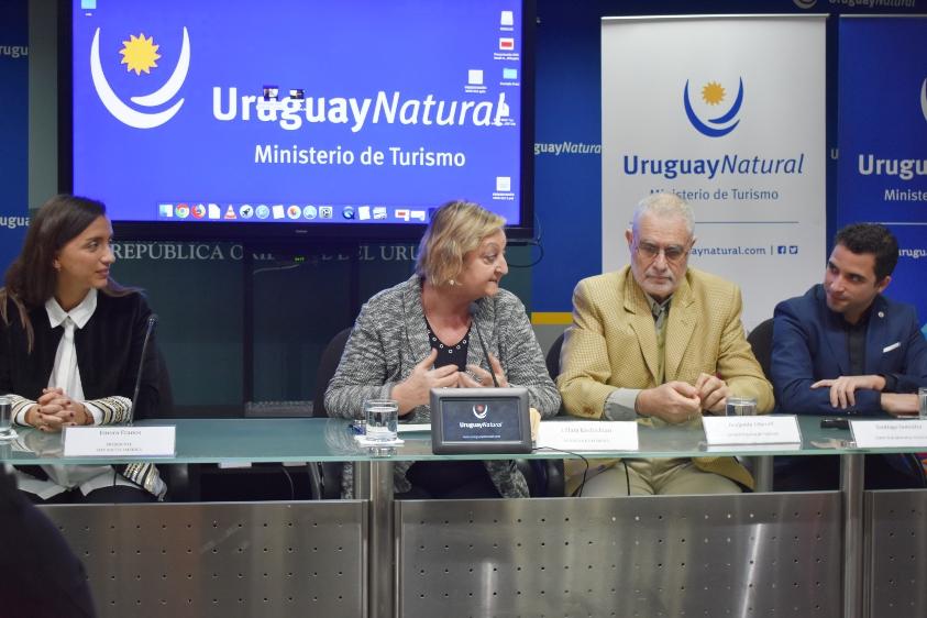 Apertura Apertura con todos los panelistas