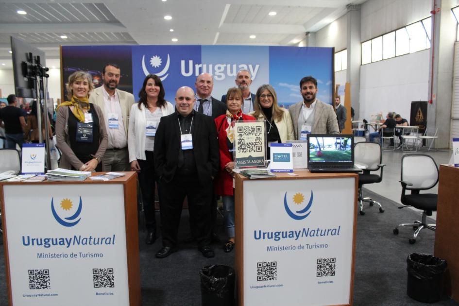 Delegación de Uruguay en Expo Turismo Paraná, Curitiba, Brasil