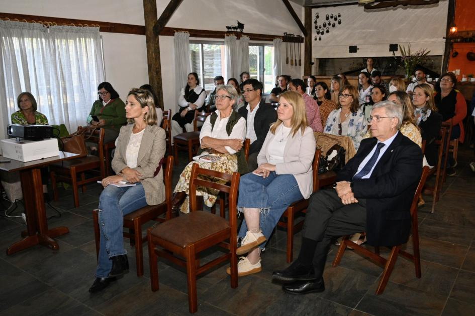 Encuentro Nacional de SUTUR, en Hacienda Los Lagos, junto al ministro de Turismo, Tabaré Viera