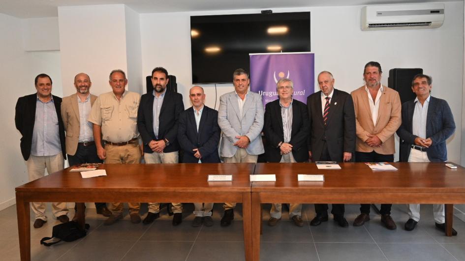 Firma de convenio entre MINTUR y FELCODE