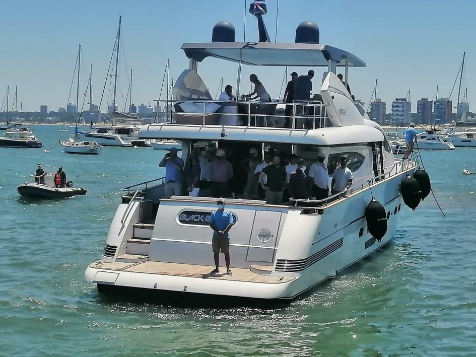 Autoridades viajaron en embarcación Black Beauty, hacia la Isla de Lobos 