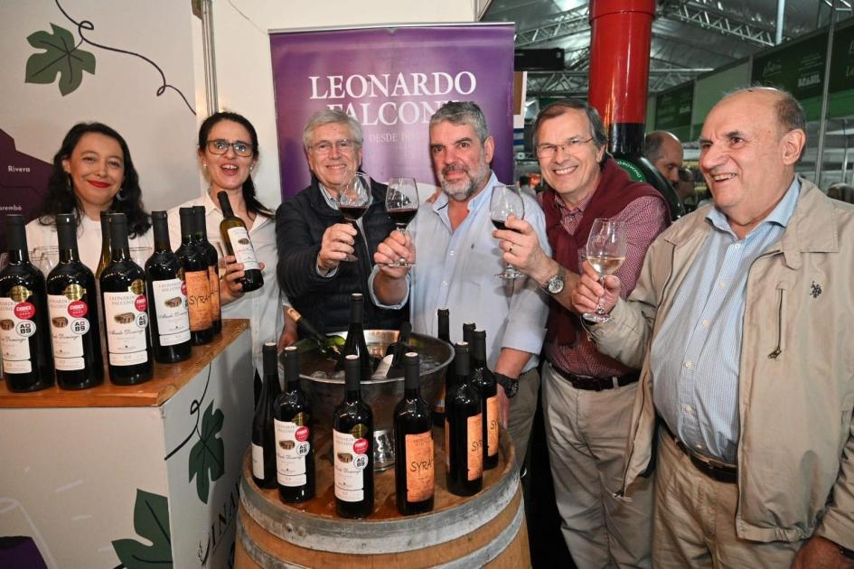 Festival Binacional de Enogastronomía, en frontera Rivera - Livramento Festival Binacional de Enogastronomía, en frontera Rivera - Livramento
