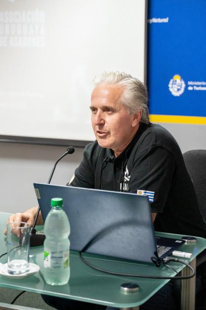 Presidente de la Asociación Uruguaya de Asadores, Enrique Puentes