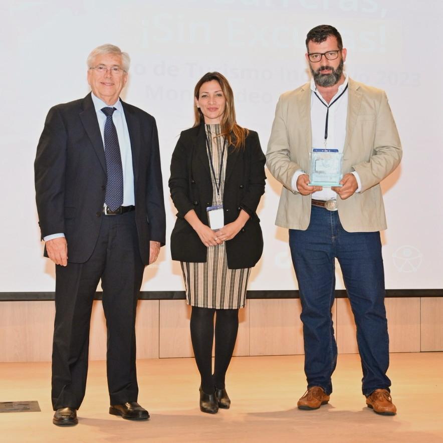 Entrega de premios y reconocimientos Entrega de premios y reconocimientos
