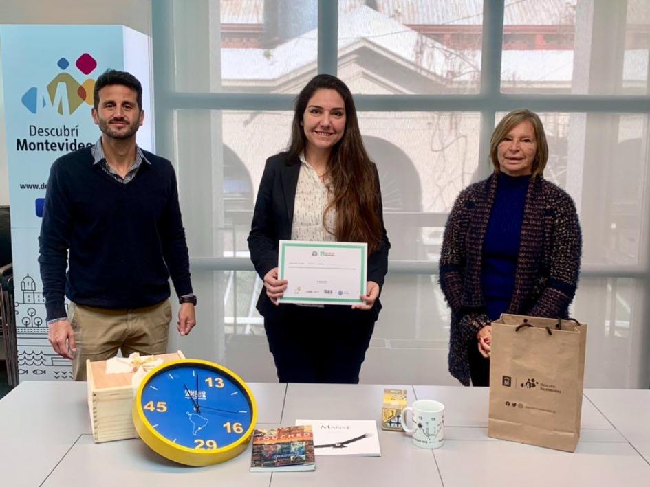 Entrega de premios del concurso fotográfico "Descubrí Montevideo en semana de turismo" Entrega de premios del concurso fotográfico "Descubrí Montevideo en semana de turismo"