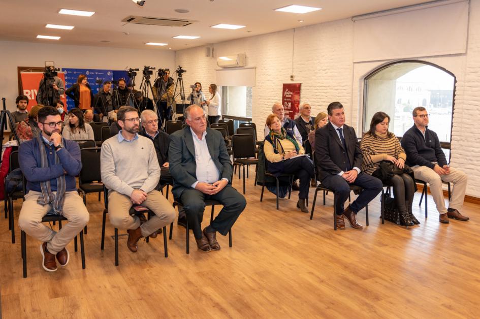 Lanzamiento del Festival Binacional de Enogastronomía, en el Ministerio de Turismo