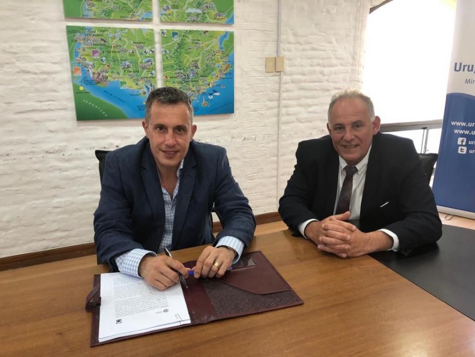 Firma de convenio Ministerio de Turismo con Intendencia de Lavalleja Firma de convenio Ministerio de Turismo con Intendencia de Lavalleja