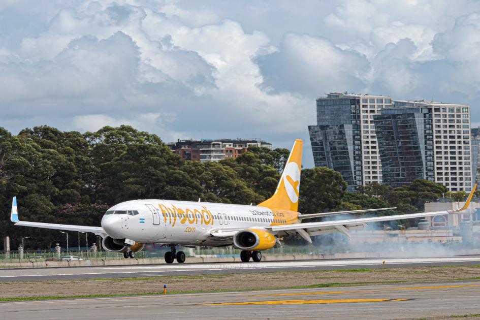 Flybondi retoma sus vuelos a Uruguay con cuatro frecuencias a Punta del Este Flybondi retoma sus vuelos a Uruguay con cuatro frecuencias a Punta del Este