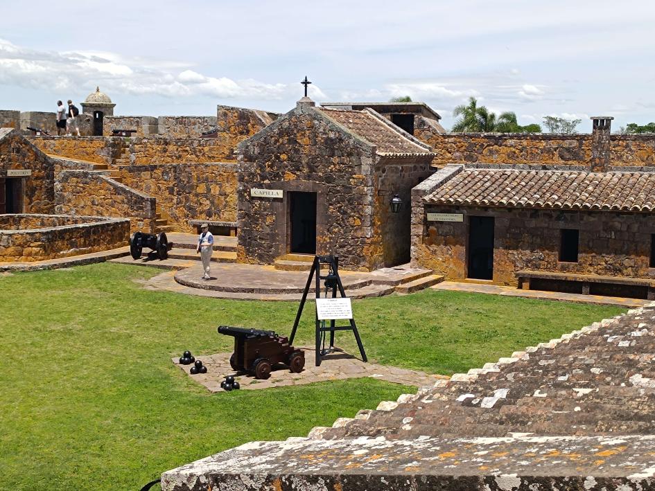 Fuerte San Miguel, exteriores