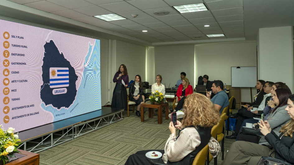 Accion Embajada de Uruguay en Colombia