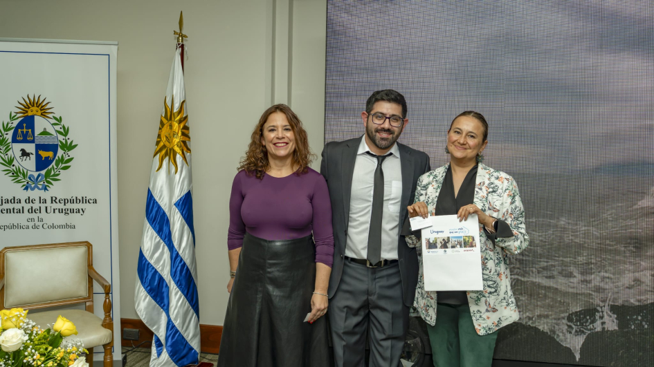 Accion Embajada de Uruguay en Colombia