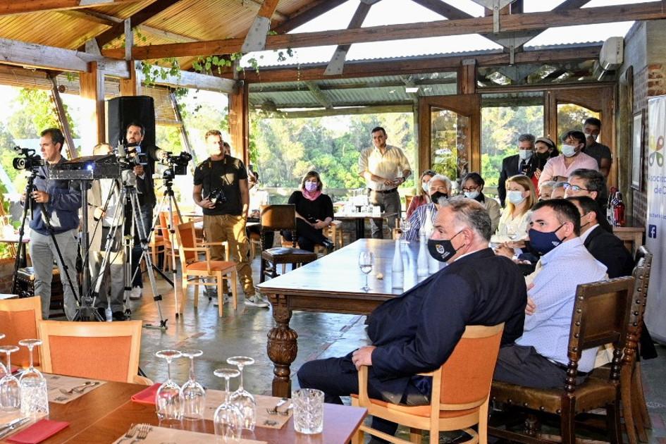 Lanzamiento de "La Ruta Rosa" Lanzamiento de "La Ruta Rosa"