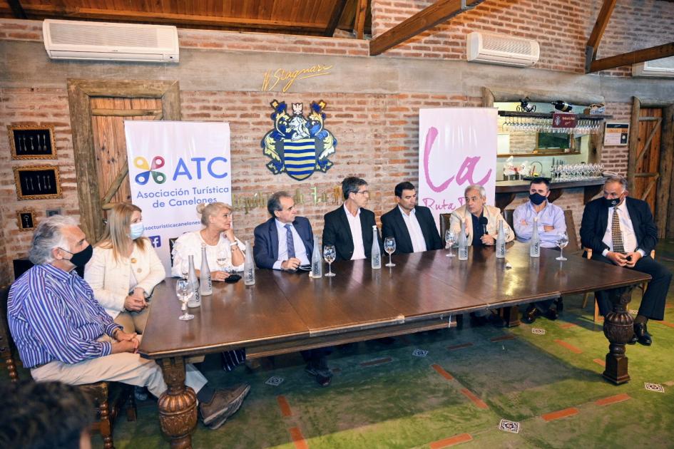 Lanzamiento de "La Ruta Rosa" Lanzamiento de "La Ruta Rosa"