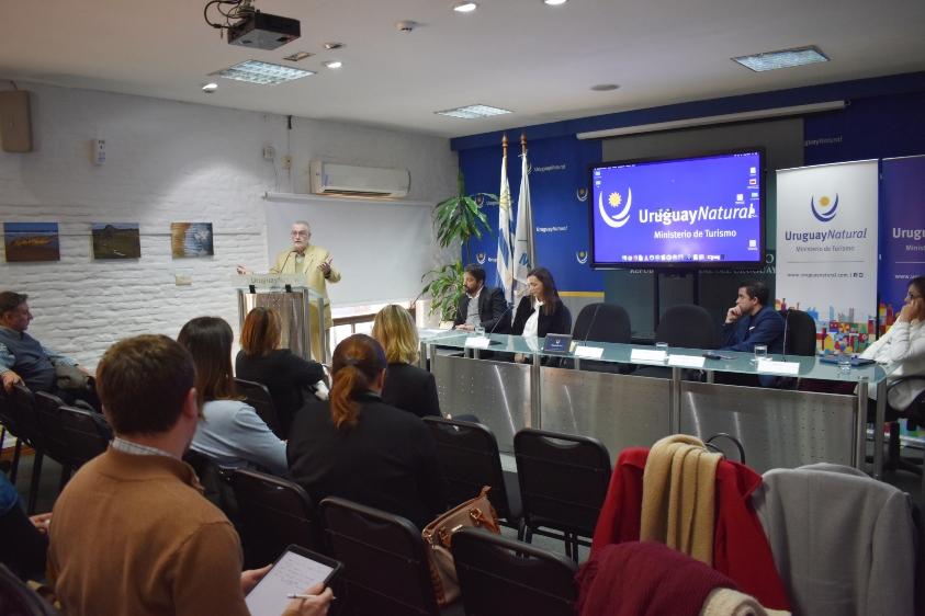 Liberoff durante su alocución Liberoff durante su alocución