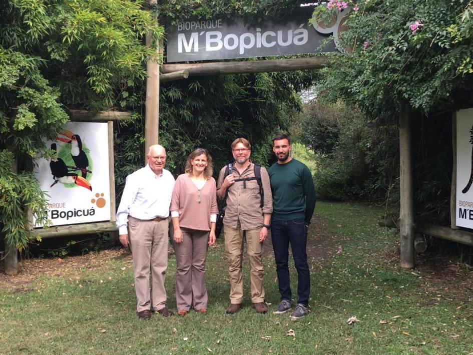 Selänniemi con autoridades de Río Negro en el bioparque M' Bopicuá 