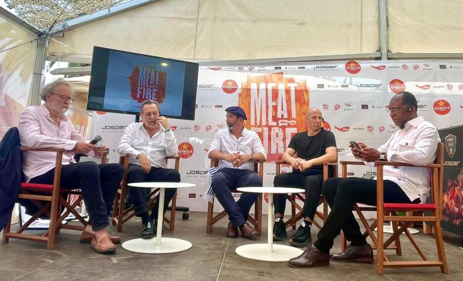 Participación del ministro E. Sanguinetti, del panel “El asado como eje del turismo gastronómico" Participación del ministro E. Sanguinetti, del panel “El asado como eje del turismo gastronómico"