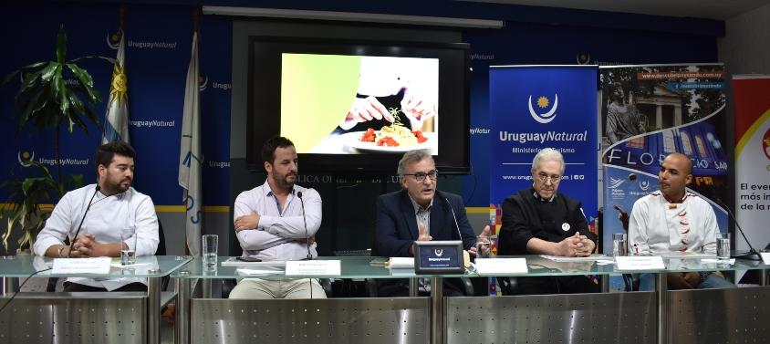 Miembro de la mesa presentadora Andrés Damiano, Juan Pardo, Carlos Fagetti, Horacio Spingardi, José Alejandro Cova.