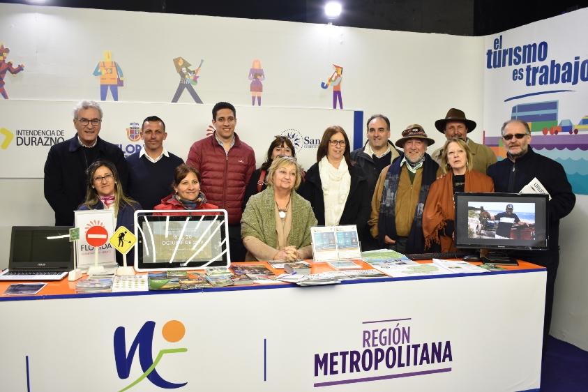 Representantes de la región Metropolitana junto a Kechichian 