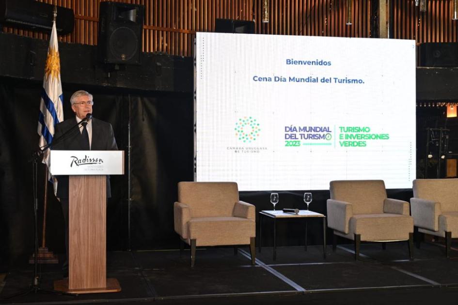 Discurso del ministro de Turismo, Tabaré Viera, en Cena Celebración por Día Mundial del Turismo Discurso del ministro de Turismo, Tabaré Viera, en Cena Celebración por Día Mundial del Turismo
