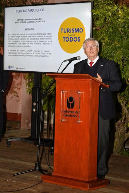 Ministro de Turismo, Tabaré Viera