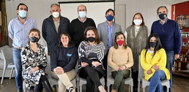 Reunión con Corporación Rochense de Turismo, hoteleros y Cámara Inmobiliaria de Rocha Reunión con Corporación Rochense de Turismo, hoteleros y Cámara Inmobiliaria de Rocha